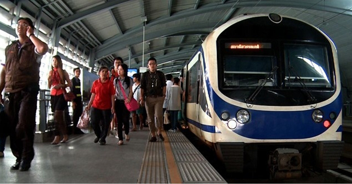 คนทะลัก! แอร์พอร์ต เรล ลิงก์ จัดรถไฟดีเซลรางวิ่งช่วงเร่งด่วนเช้า-เย็น วันจันทร์ถึงวันศุกร์ เริ่ม 30 มี.ค.นี้