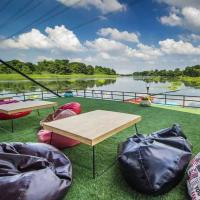 Tara Coffee (ธารา คอฟฟี่) สถานที่พักผ่อนสุดชิลริมแม่น้ำแม่กลอง จ.ราชบุรี