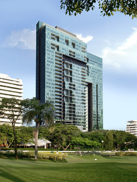 ให้เช่าคอนโดวิทยุ ชิดลม หลังสวน : 📍For rent, 185 Rajadamri, 2 bedrooms, 2 bathrooms, 132 sq m., rental price 125,000 baht, beautiful room, high floor☎️0887532858 Pray