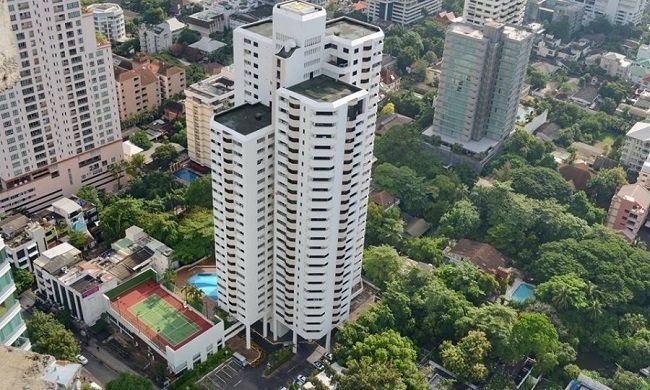 ขายคอนโดสุขุมวิท อโศก ทองหล่อ : ราคาร้อนแรง บ้านสวนเพชร Condominium 2 ห้องนอน ห้องใหญ่ ใจกลางเมือง เพียง 2 นาทีจากปากซอย สุขุมวิท 39 สไตล์โฮมมี่ ส่วนกลางครบครัน ชมห้อง นัดได้เลยครับ