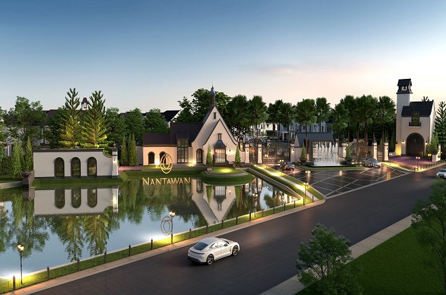 ให้เช่าบ้านพัฒนาการ ศรีนครินทร์ : *Available for rent 1 May 25House in nice compound with spacious area, good security , 4 bedrooms, suitable for a big family.