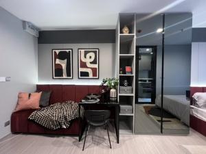 For SaleCondoRama9, Petchburi, RCA : Quick sale, life asoke hype, rooms are out of reservation, cheaper than pre-sales, new rooms, buy directly to the project