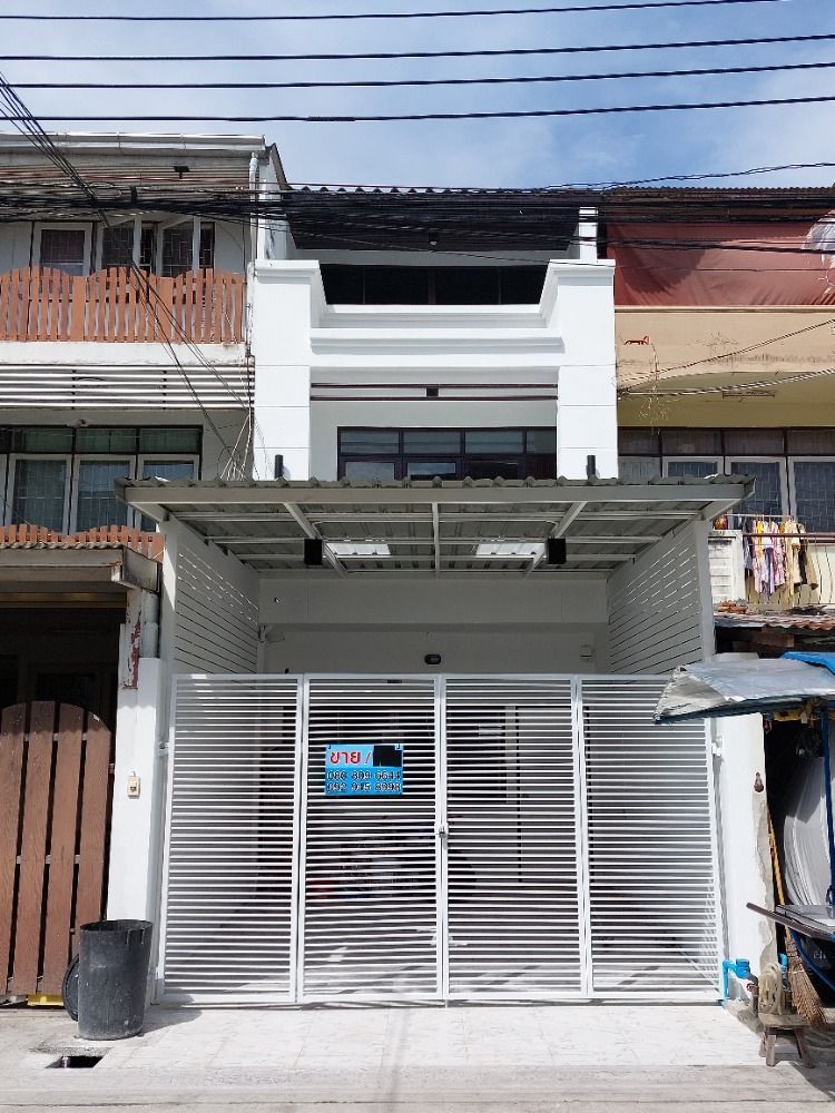 For SaleTownhouseLadprao101, Happy Land, The Mall Bang Kapi : 3 storey townhouse for sale near The Mall Bangkapi