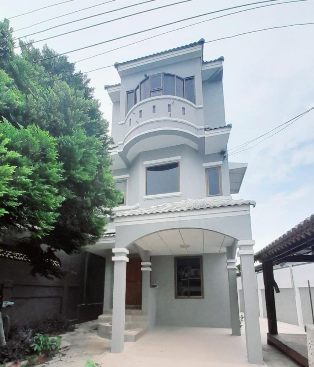 For SaleHouseVipawadee, Don Mueang, Lak Si : Beautiful big house for sale near Don Muang Airport seranee village Don Mueang-Songprapha