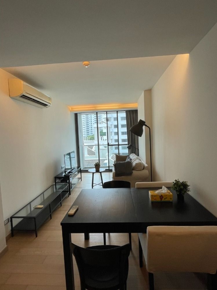 For SaleCondoSukhumvit, Asoke, Thonglor : Best Price!! Beautifully Decorated!! 50.10 Sq.m Unit for SALE at VIA 49!!