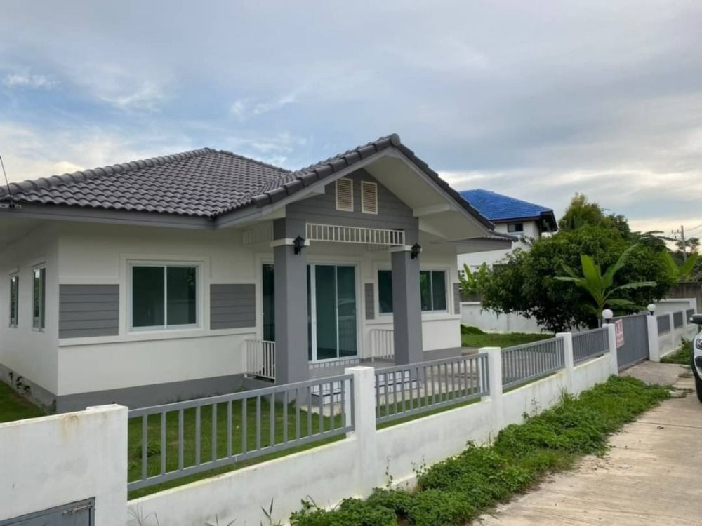 For SaleHouseChiang Mai : New house for sale, one floor, near Home Pro San Sai, 3 bedrooms, 2 bathrooms, 2.8 million baht, land 79 sq m.