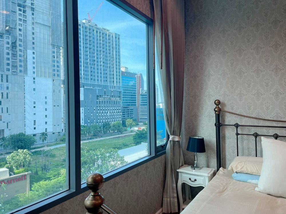 For SaleCondoSukhumvit, Asoke, Thonglor : Condo for sale Bright Sukhumvit 24, free electrical appliances and all the furniture in the picture