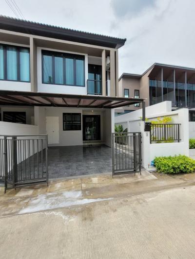 For RentTownhouseLadkrabang, Suwannaphum Airport : 6506-343 House for rent,Chaloem Phrakiat ,Prawet ,Thai Home Romyen ,3 bedrooms, behind the corner