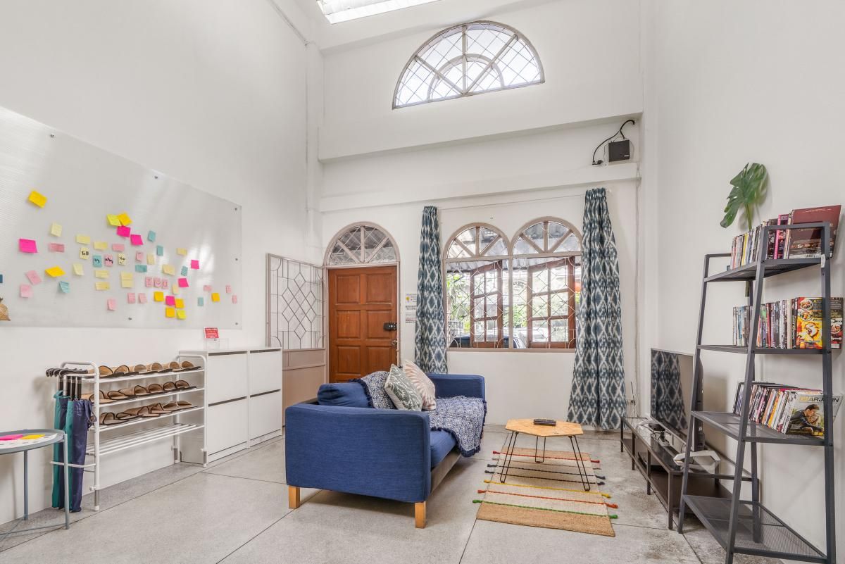 For RentTownhouseBang Sue, Wong Sawang, Tao Pun : 5BR Fully Furnished Townhouse + Rooftop. Next to fresh market