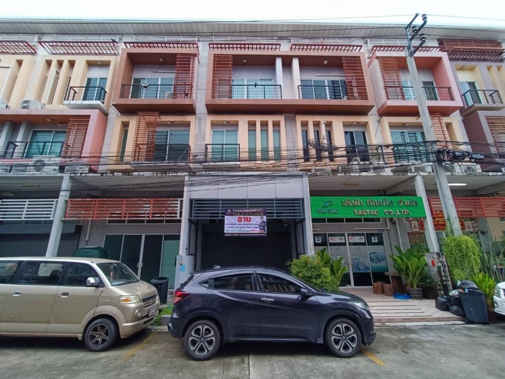 For SaleTownhouseNawamin, Ramindra : House for sale, townhome, RK Park, Ramintra-Kubon, RK PARK Ramintra-Kubon, area 20 sq. wa, 3 and a half floors, beautiful, new, main road, the beginning of the project, good value, good price, located near the Eastern Ri