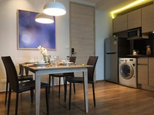 For RentCondoSukhumvit, Asoke, Thonglor : Beautiful and luxurious room, can't be bothered! Condo in Phrom Phong area, 1 BED, spacious room, fully furnished at Park 24