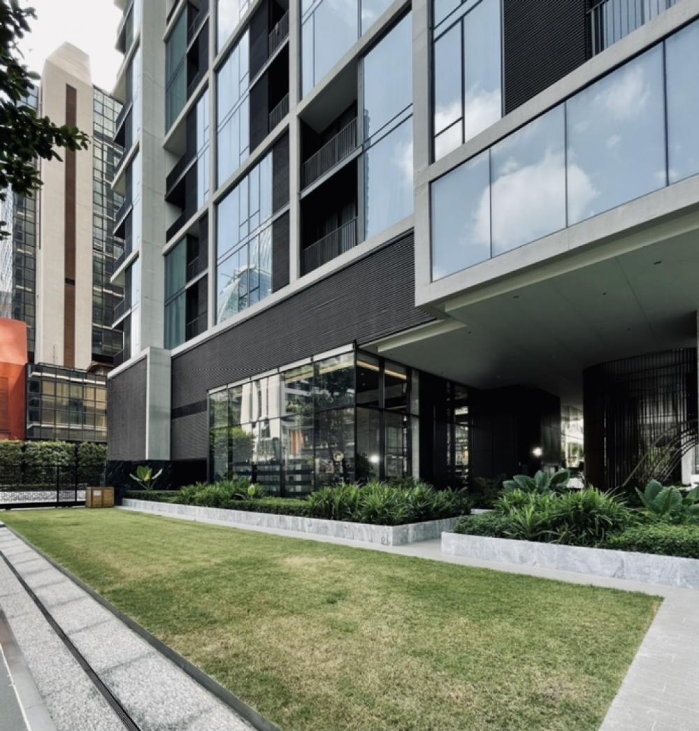 For SaleCondoWitthayu, Chidlom, Langsuan, Ploenchit : (เจ้าของขายเอง) 28 CHIDLOM 2 Bedroom 2 Bathroom วิวโล่ง Unblock View ราคาดีสุดในโครงการ