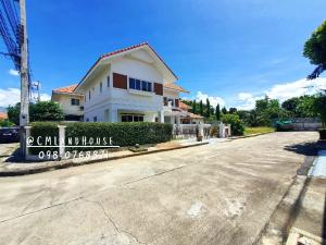 For SaleHouseChiang Mai : Beautiful house near Super Highway 2 km. closest to the city Near Promenada Intersection 1 km. (There are 2 adjacent plots of land can buy additional land)