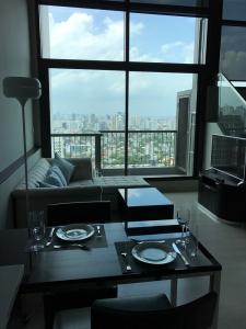 For RentCondoอ่อนนุช อุดมสุข : for rent Rhythm 44/1 1 bed Duplex super deal !! ❤️💚