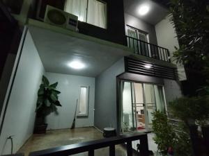 For SaleTownhouseSamut Prakan,Samrong : 2-storey townhouse for sale, The Colors Areeya Bangna-Wongwaen, fully furnished **Special price ****
