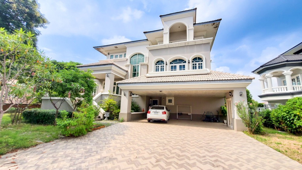 For SaleHousePathum Thani,Rangsit, Thammasat : House for sale, Krisada Grand Park, next to the main road, large house, spacious, beautiful decoration
