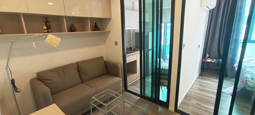 For SaleCondoRatchadapisek, Huaikwang, Suttisan : Brown condo Huaikhuang for sale, near MRT, new room, fully furnished, 1 bedroom