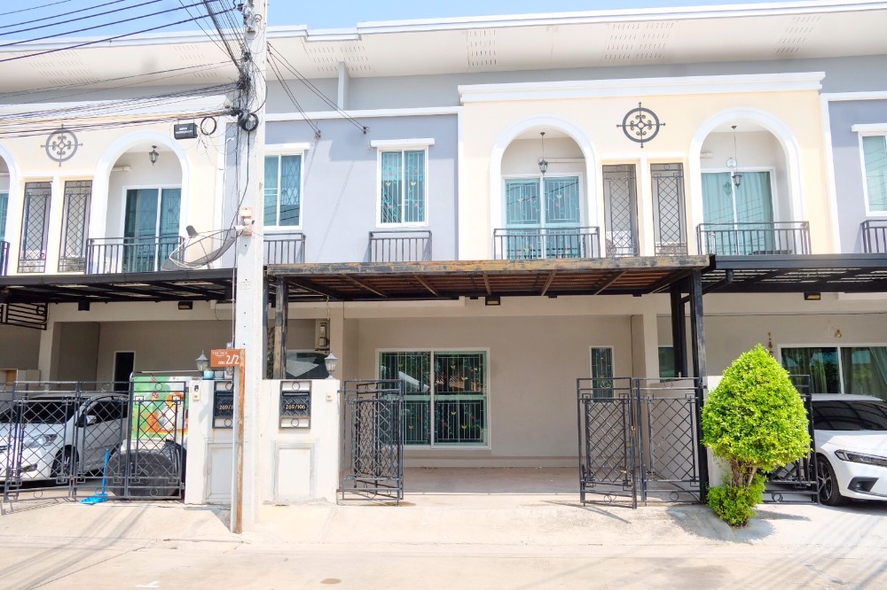 For SaleTownhouseNawamin, Ramindra : Townhouse for sale, 26 sq m., Soi Phraya Suren 45 Phraya Suren Road, Khlong Sam Wa District