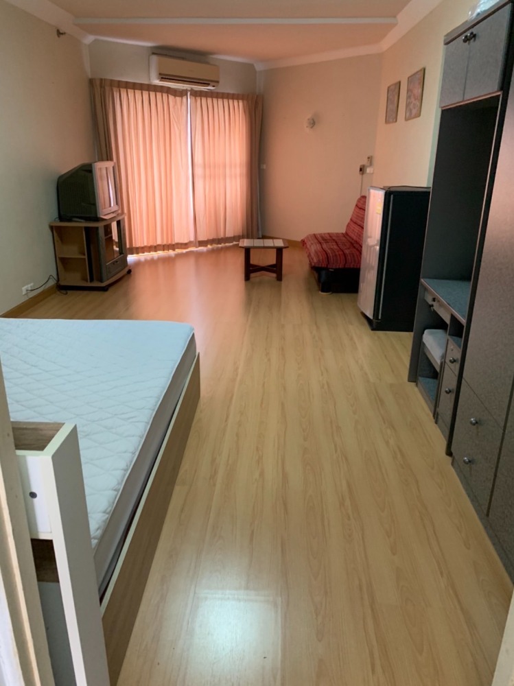For SaleCondoPattaya, Bangsaen, Chonburi : Lower than the Market Value!! Beautiful unit for Sale at Jomtien Beach Paradise Studio type 39.31 Sqm close by Jomtien Beach ready to move in!!!