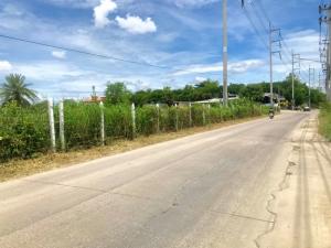 For SaleLandNakhon Sawan : Corner plot of land 9 rai in the city of Nakhon Sawan, beautiful plot, good location, near Nakhon Sawan Government Center