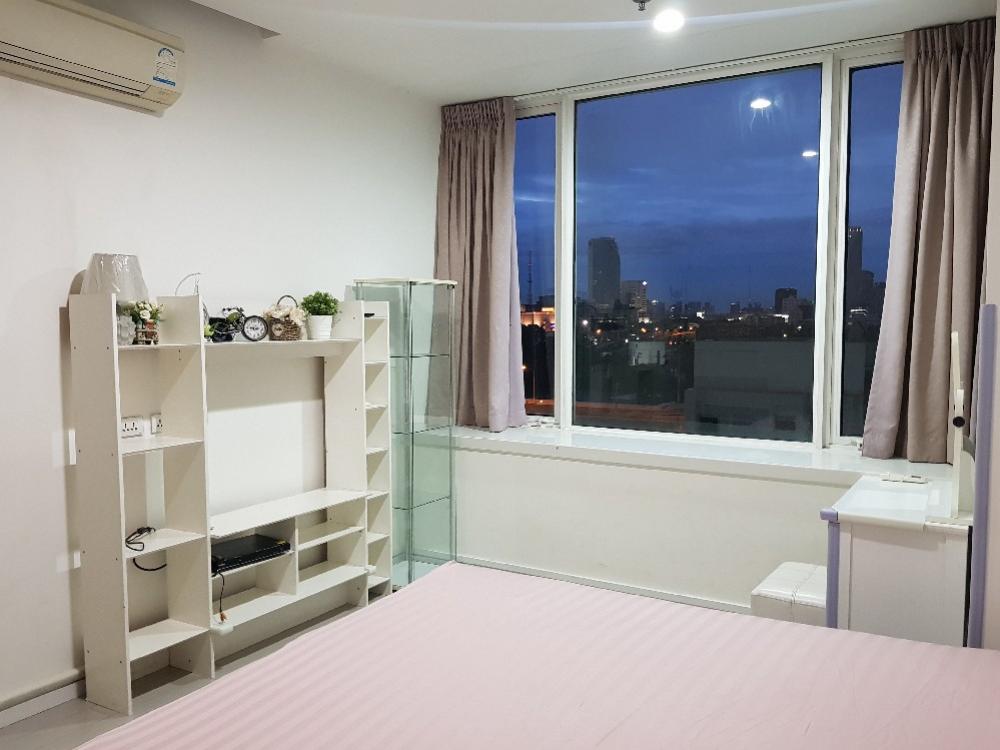 For RentCondoRama9, Petchburi, RCA : For rent, TC Green Condo, 2 bedrooms, 6th floor, corner room, windyen