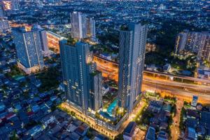ขายคอนโดท่าพระ ตลาดพลู วุฒากาศ : ห้องวิวสระสวยมาก โครงการ เอลลิโอ สาทร-วุฒากาศ ขนาด 31 ตร.ม. ราคา 2,550,000 บาท *ฟรีเฟอร์ ฟรีโอน พร้อมเข้าอยู่ 📌นัดเข้าชมห้อง 0838079364 (พัช เซลล์โครงการ)