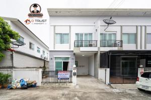 For SaleTownhouseMin Buri, Romklao : F-DTP House for sale, Temsiri Grand, Minburi-Samwa 29.50 sq.wa., great price.