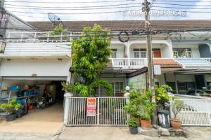 For SaleTownhouseVipawadee, Don Mueang, Lak Si : Townhouse for sale Near Four Corners Market, 2 floors, 20 sq m., 2 bedrooms, 2 bathrooms, Phiphon Phong Village 1, Soi Vibhavadi 41