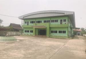 For SaleFactoryNonthaburi, Bang Yai, Bangbuathong : #Factory for sale at Bang Yai, Nonthaburi, size 2.8 rai, with Rong 4. : Indoor usable area 1800 sq m, electricity 3 Fet, pot 500kva: with housing and parking, 4 large industries: rent 2 hundred thousand baht / month