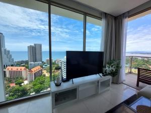 For RentCondoPattaya, Bangsaen, Chonburi : Condo for rent The Riviera Wongamat Sea View