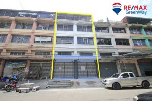 For SaleShophouseEakachai, Bang Bon : Commercial building, Ekachai Bang Bon, near the main road, residential, commercial, office, 3.5 floors, 2 double rooms, behind the house, next to the canal, cheap price