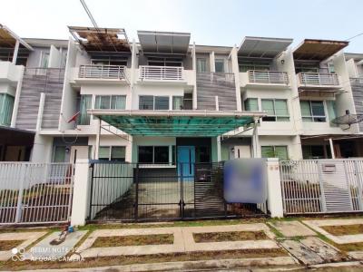 For RentTownhousePattanakan, Srinakarin : For rent new house Rama 9-Srinakarin.