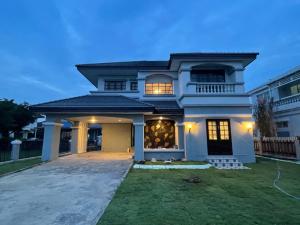 For RentTownhouseSamut Prakan,Samrong : House for rent, Manthana Village, L&amp;H project, big house, big house ✨