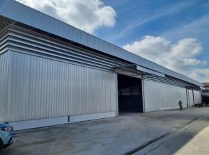 For RentWarehouseNawamin, Ramindra : For Rent Rent a new warehouse. ready office Soi Phraya Suren, Ramintra 109, area 1850 square meters, parking for 10 cars, trailer can go in and out.