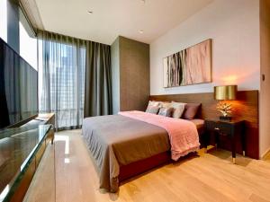 For RentCondoSilom, Saladaeng, Bangrak : [RARE🔥] 2 bedroom exotic interior design available for rent now!