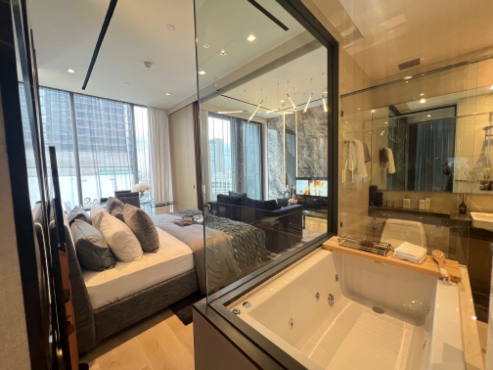 ขายคอนโดสีลม ศาลาแดง บางรัก : ‼️ซื้อตรงกับเซลล์โครงการ 1Bed Luxury 🔥🔥 ราคาดีสุด มีเพียง 3 ยูนิต ☎️ 089-9981777