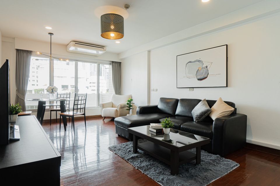 For RentCondoWitthayu, Chidlom, Langsuan, Ploenchit : +++Urgent rent+++ Navin Court Condo*** 2 bedrooms, size 89 sq.m., fully furnished, ready to move in.
