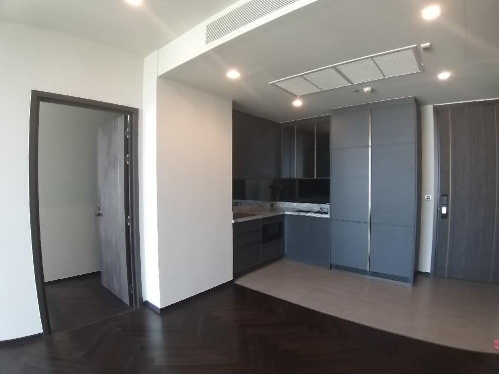 For SaleCondoAri,Anusaowaree : Sold by owner, 2 bed. 73.5 sqm., higher floor than the penthouse floor. The new room has never been in, the price is 16.4 million baht. The transfer fee is half a person. Agent fee is not included.