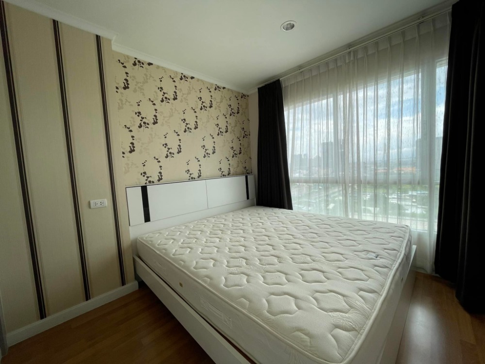 For SaleCondoRama3 (Riverside),Satupadit : Condo For Sale : Lumpini Park Riverside Rama 3 condo, river view, great price.