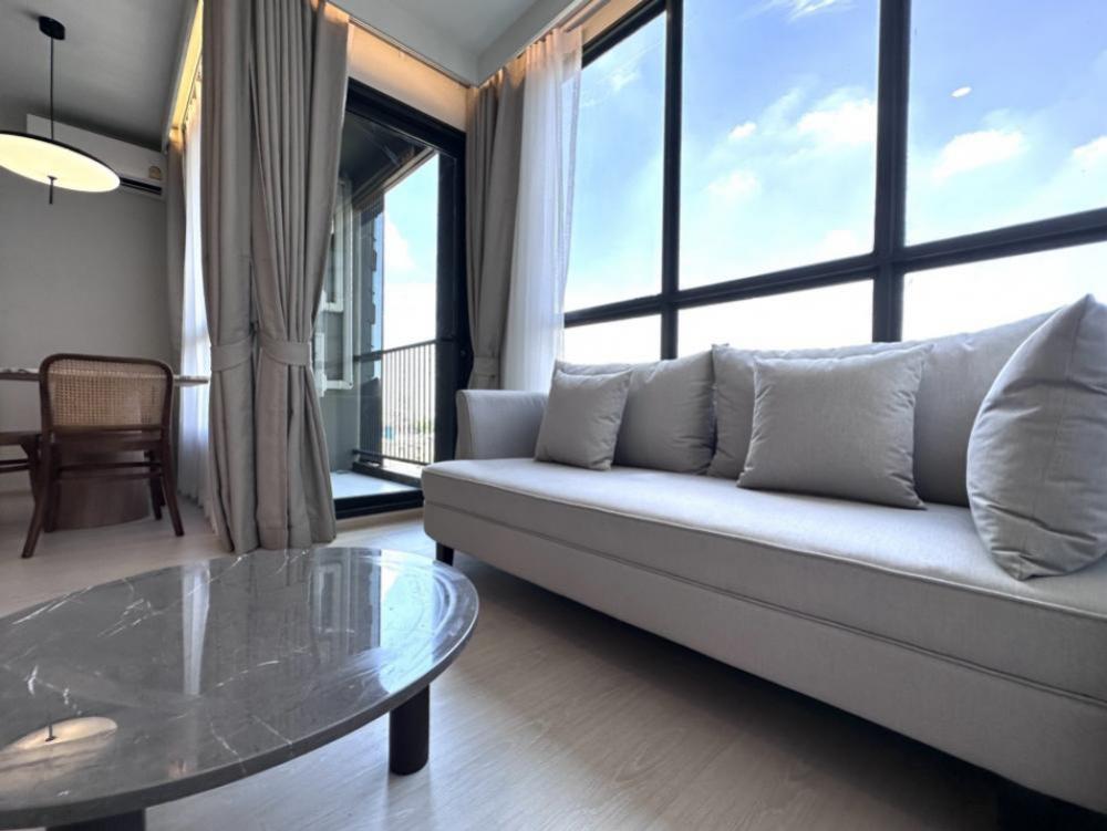 For SaleCondoOnnut, Udomsuk : 🔥Building closing price 🔥 Near BTS, affordable price!! Elio Del Nest 2 bedrooms, 2 bathrooms (52 sq m) with full set of furniture, only 4.25 million.