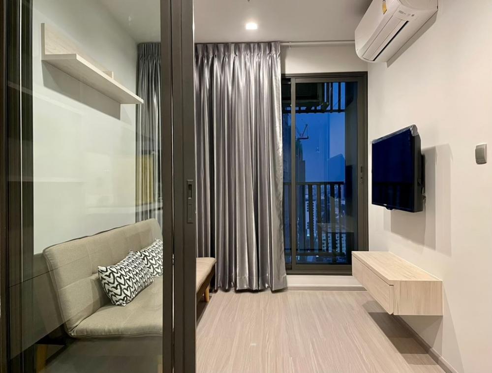 For RentCondoลาดพร้าว เซ็นทรัลลาดพร้าว : ให้เช่า   Life Ladprao (ไลฟ์ ลาดพร้าว) สนใจรายละเอียด นัดเข้าดูห้องได้เลย #แอดไลน์ตอบไวมาก  แอดไลน์ได้เลยครับ Line ID: @780usfzn (มี @ ด้วย) รหัส LL.35