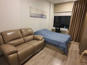 For RentCondoKasetsart, Ratchayothin : Condo for rent, Knightsbridge Kaset Society (Knightsbridge Kaset Society), fully furnished, ready to move in. If interested, contact 096-149-5654