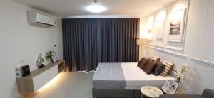 For SaleCondoRatchadapisek, Huaikwang, Suttisan : For sale, very beautiful room, newly decorated, Ratchada Orchid.