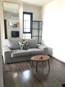For RentCondoOnnut, Udomsuk : For rent, The Base Park West 77, 23rd floor, 30 sq.m., fully furnished and electrical appliances. Near BTS On Nut, price 14,000 baht