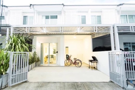 For SaleTownhouseChiang Mai : Townhome for sale, decorated beautifully, Pruksa Ville 95, Big C, Don Chan, 130 sq m. 18 sq wa, near shopping centers, great price.