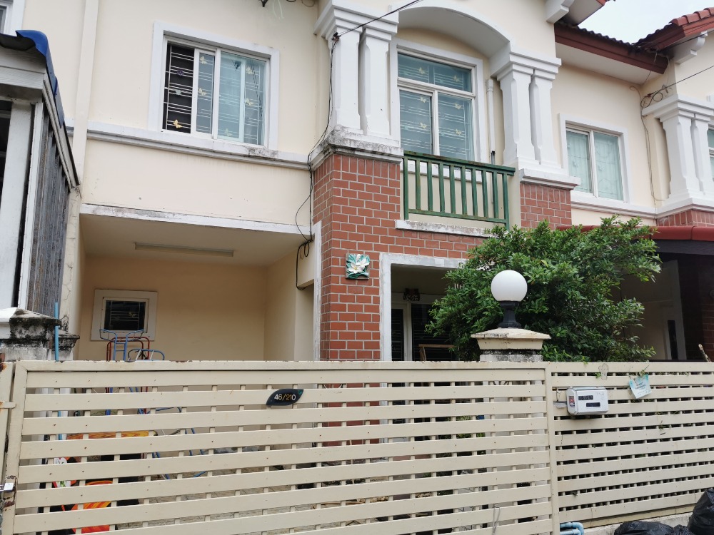 For SaleTownhouseNawamin, Ramindra : Urgent sale townhouse The Connect University 5 Ramintra Ring Road Khubon Fashion Island​
