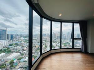For SaleCondoSukhumvit, Asoke, Thonglor : ‼️Hot position, 30th floor, river view mirror + city view 🔥 Brutal discount price, position is HOT‼️