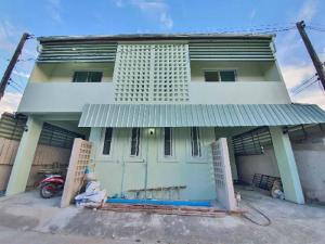 For RentTownhouseChiang Mai : Townhome for rent close to 700th Anniversary Stadium , No.10H080