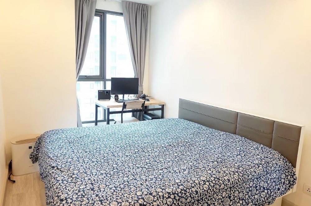 For SaleCondoRama9, Petchburi, RCA : [ SALE ] >> Ideo Mobi Rama 9 for sale, 1 bedroom, very good price, fully furnished room, very beautiful ! Opposite the mall, near MRT Rama 9, very golden location / contact 065-8219716 ice