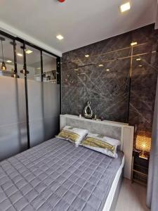For RentCondoRama9, Petchburi, RCA : 🔥 New room, built-in, very beautiful, best price One9five, luxury condo in the heart of Rama 9, next to MRT Rama 9 🔥